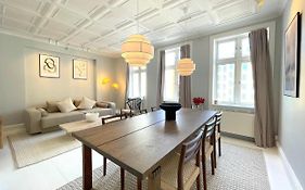2 Bedroom Apartment In Trendy Area